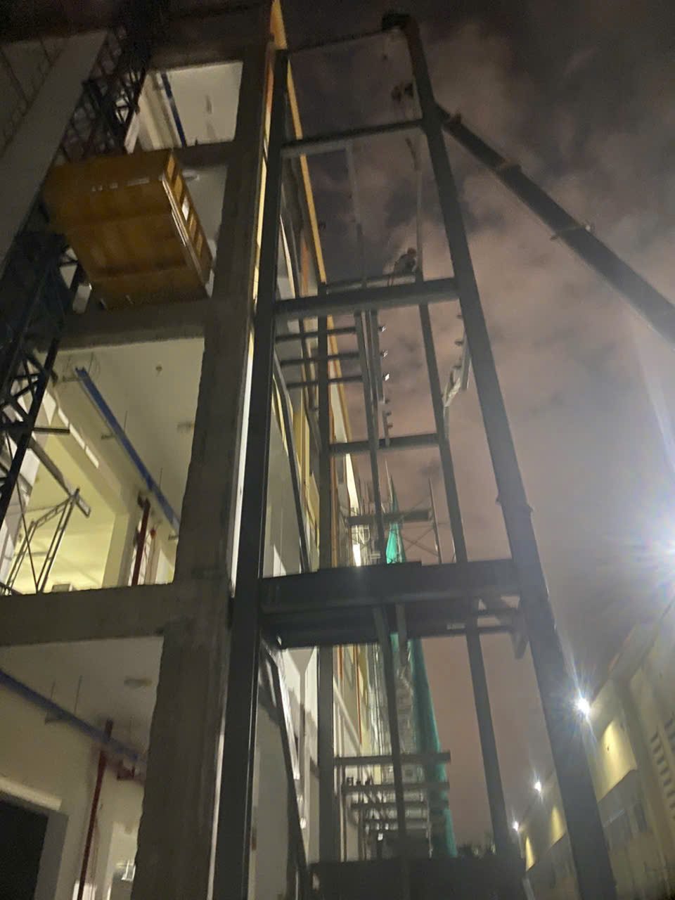 Trường THCS Cù Chính Lan